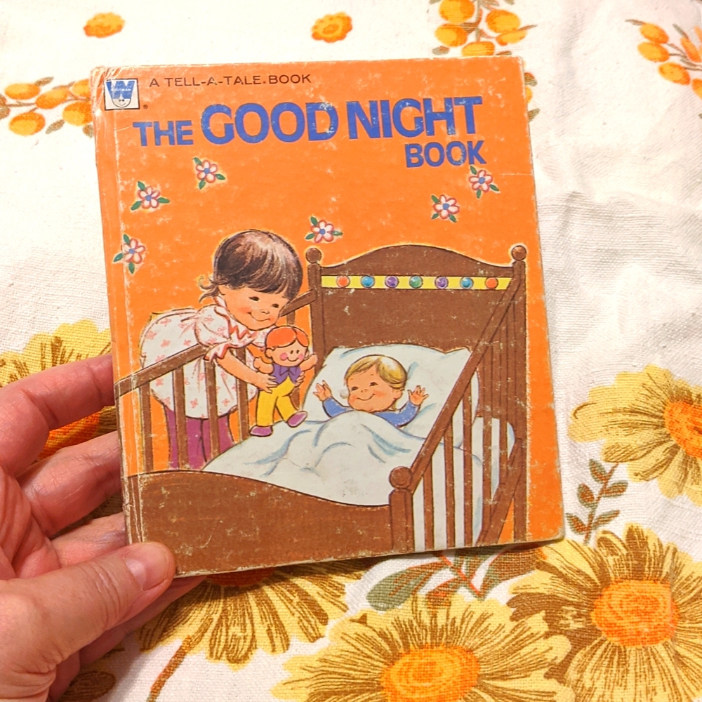 Vintage 1974 children's picture book for bedtime